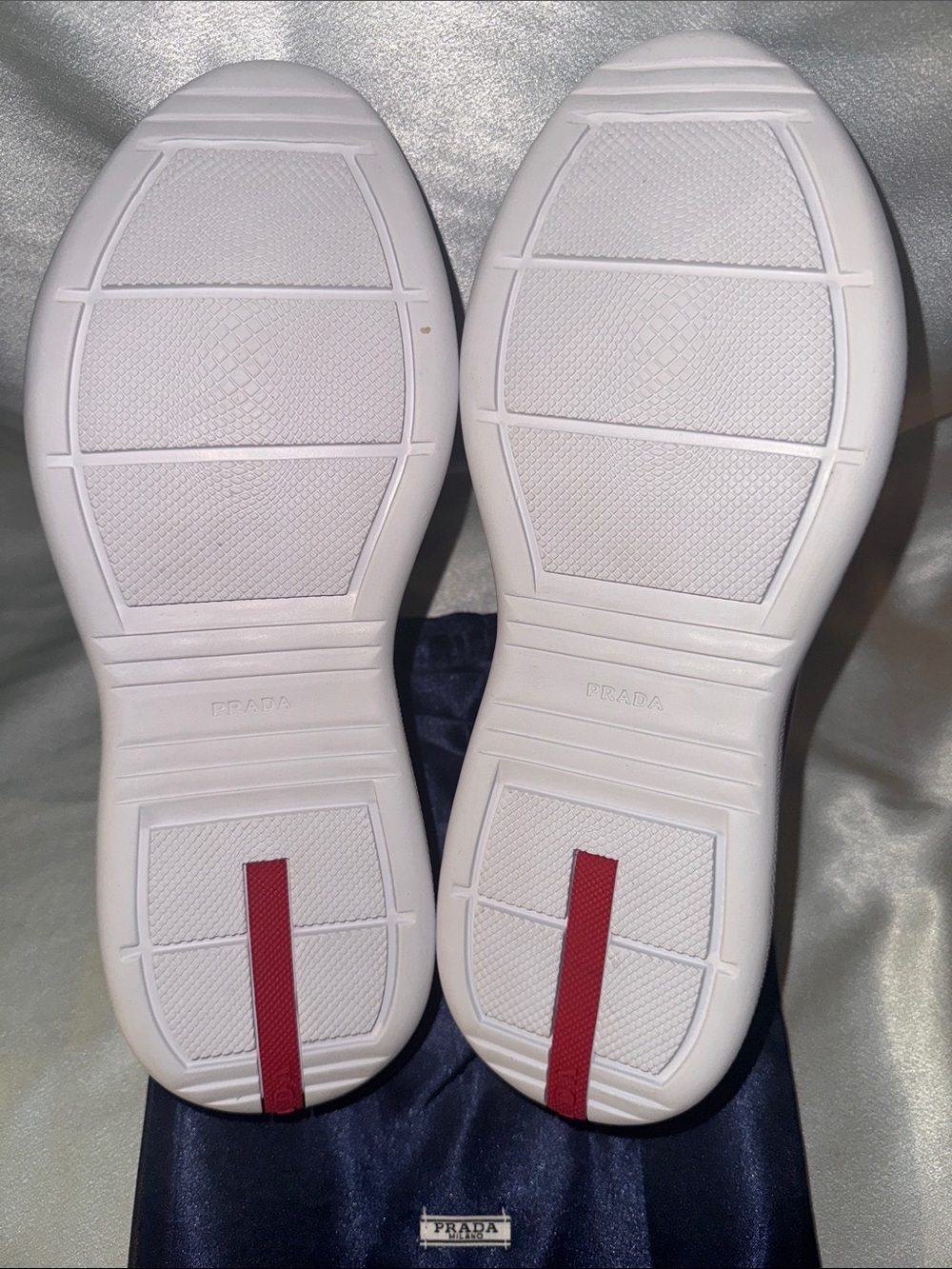 Prada Men's Purple and White Low-Top Lace-Up Sneakers!🔥New! Size: 11us - Picture 10 of 11